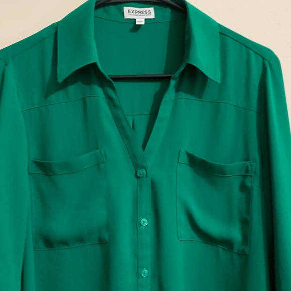 Express Women's Green Portofino Button-Up Blouse - Picture 2 of 6